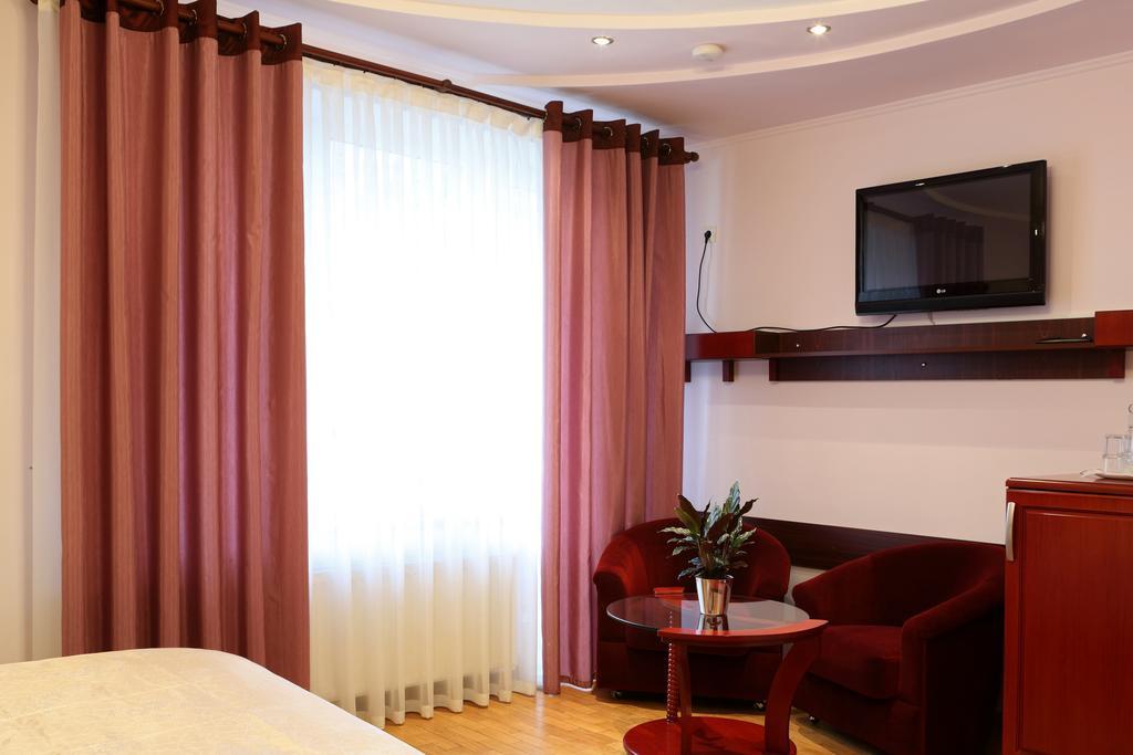 Hotel Bachus Chisinau Rom bilde